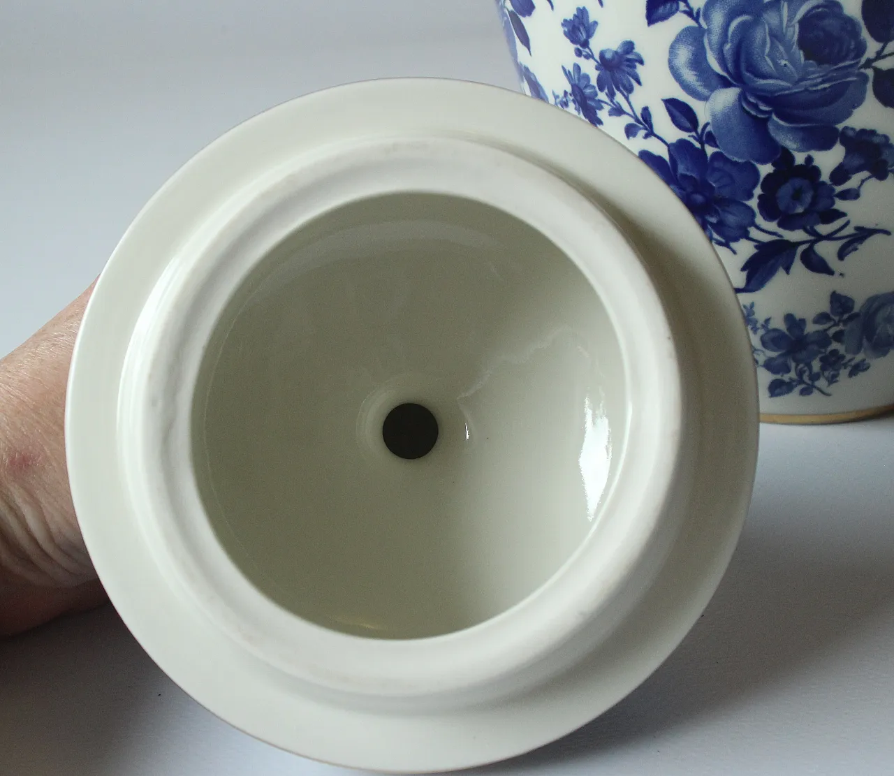 Vaso in porcellana coperta di Kronach/Baviera, anni '50 8