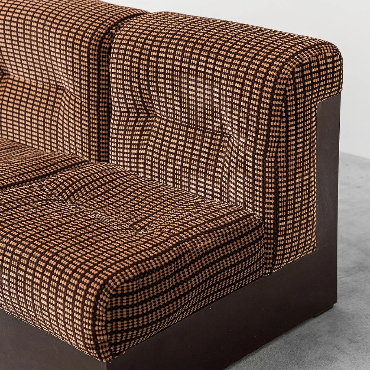 3 seater modular sofa in brown and wood velvet, 70s 4