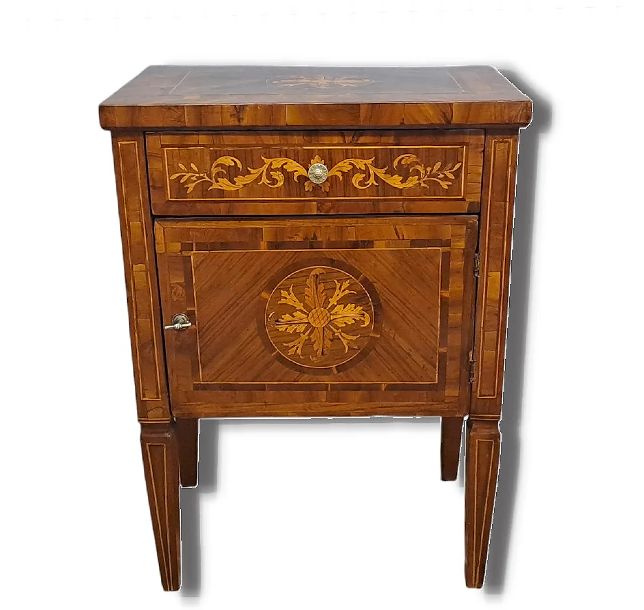 Comodino intarsiato, Lombardia, '700 1