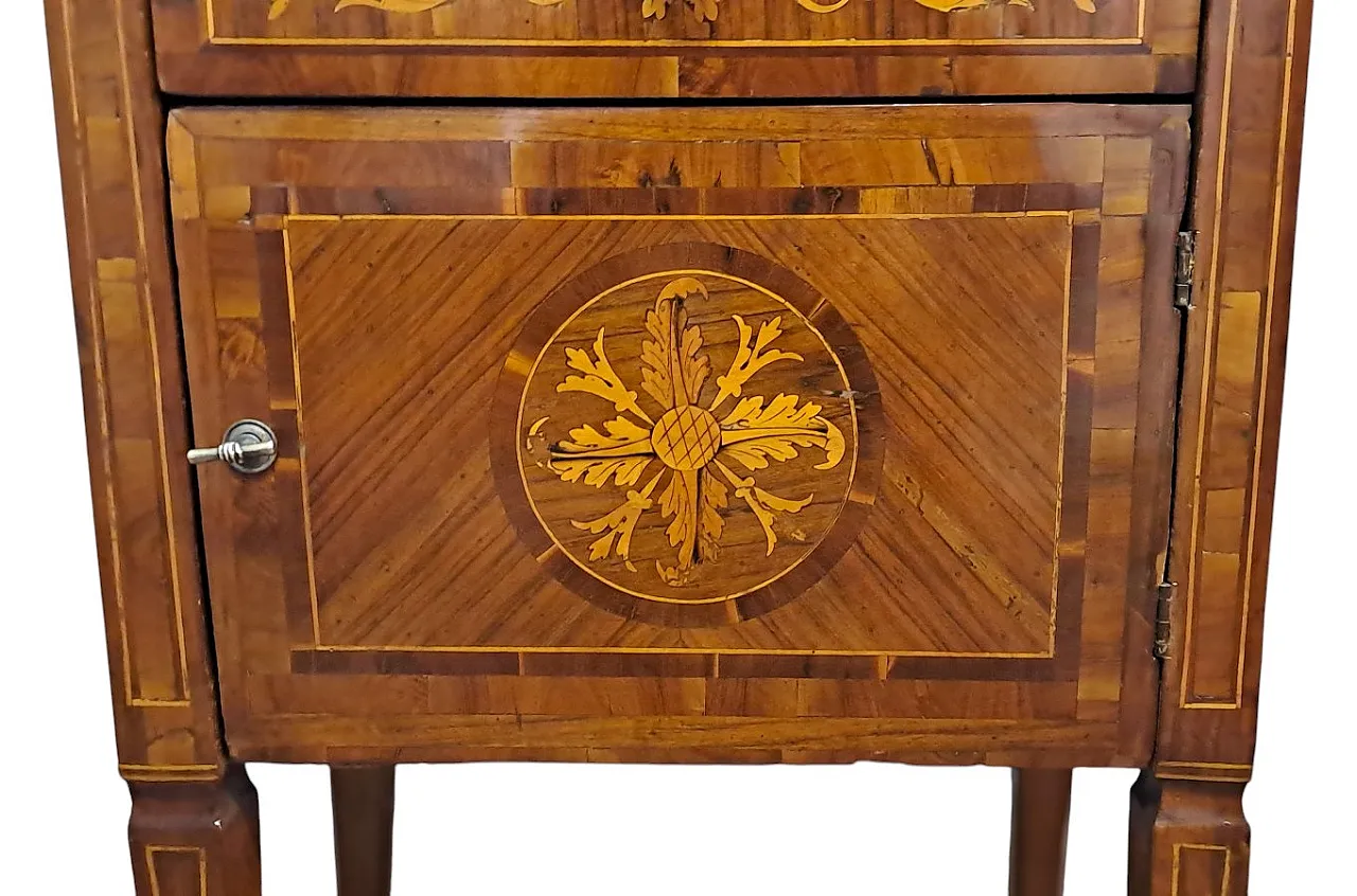 Comodino intarsiato, Lombardia, '700 7