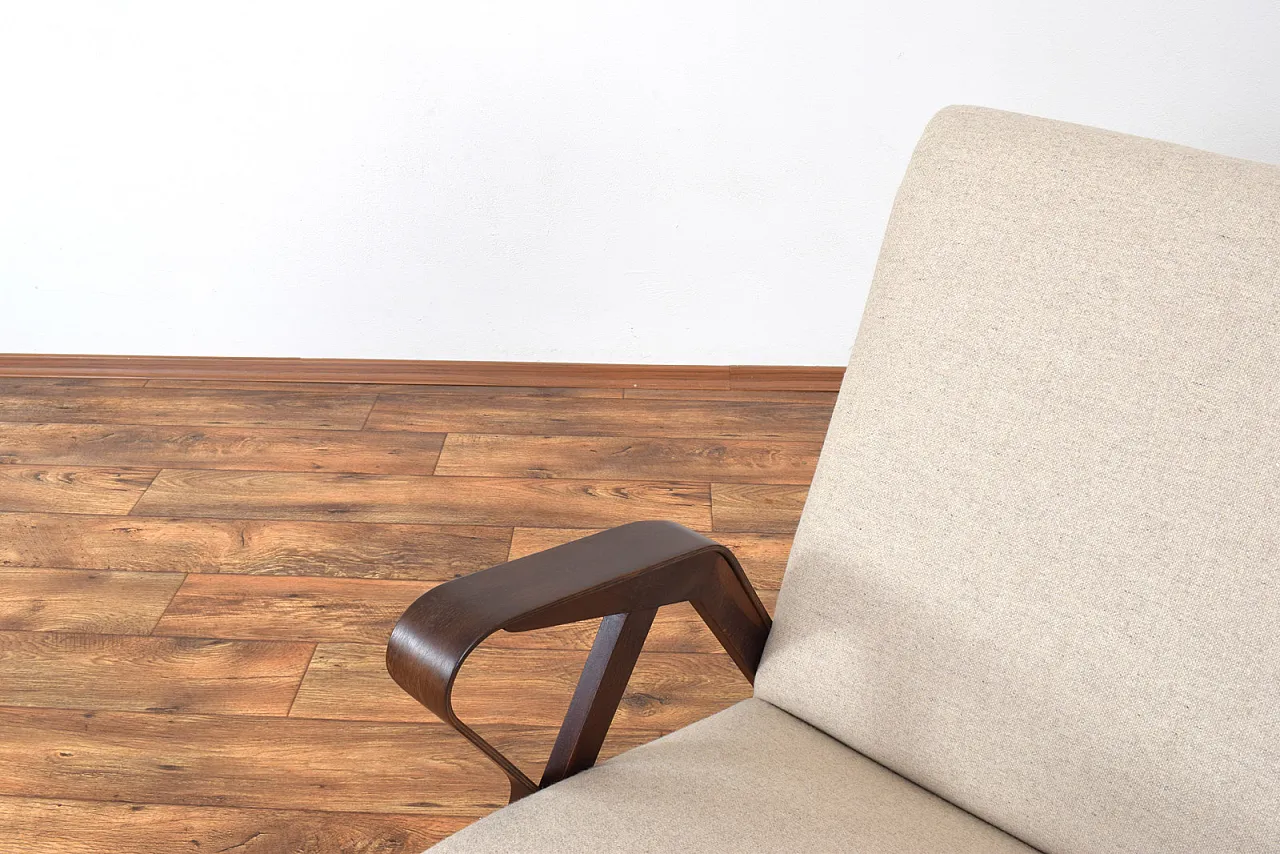 Sedie da salotto di František Jirák per Tatra, anni '60 11