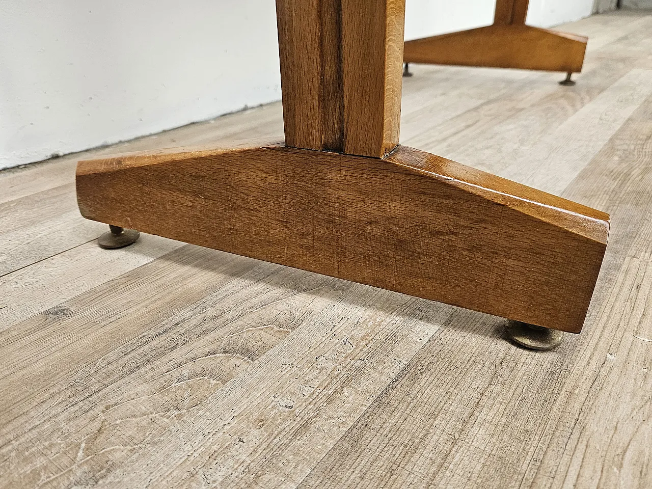 Shelving with modular shelves in walnut, 70s 18