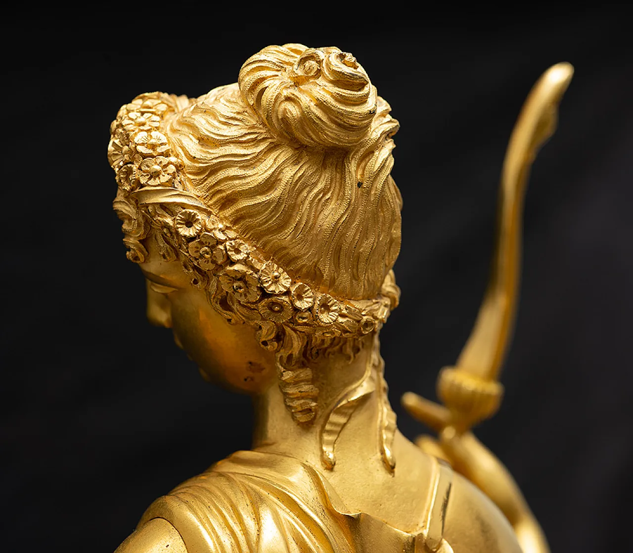 French Empire in finely chiseled golden bronze, 19th century 6