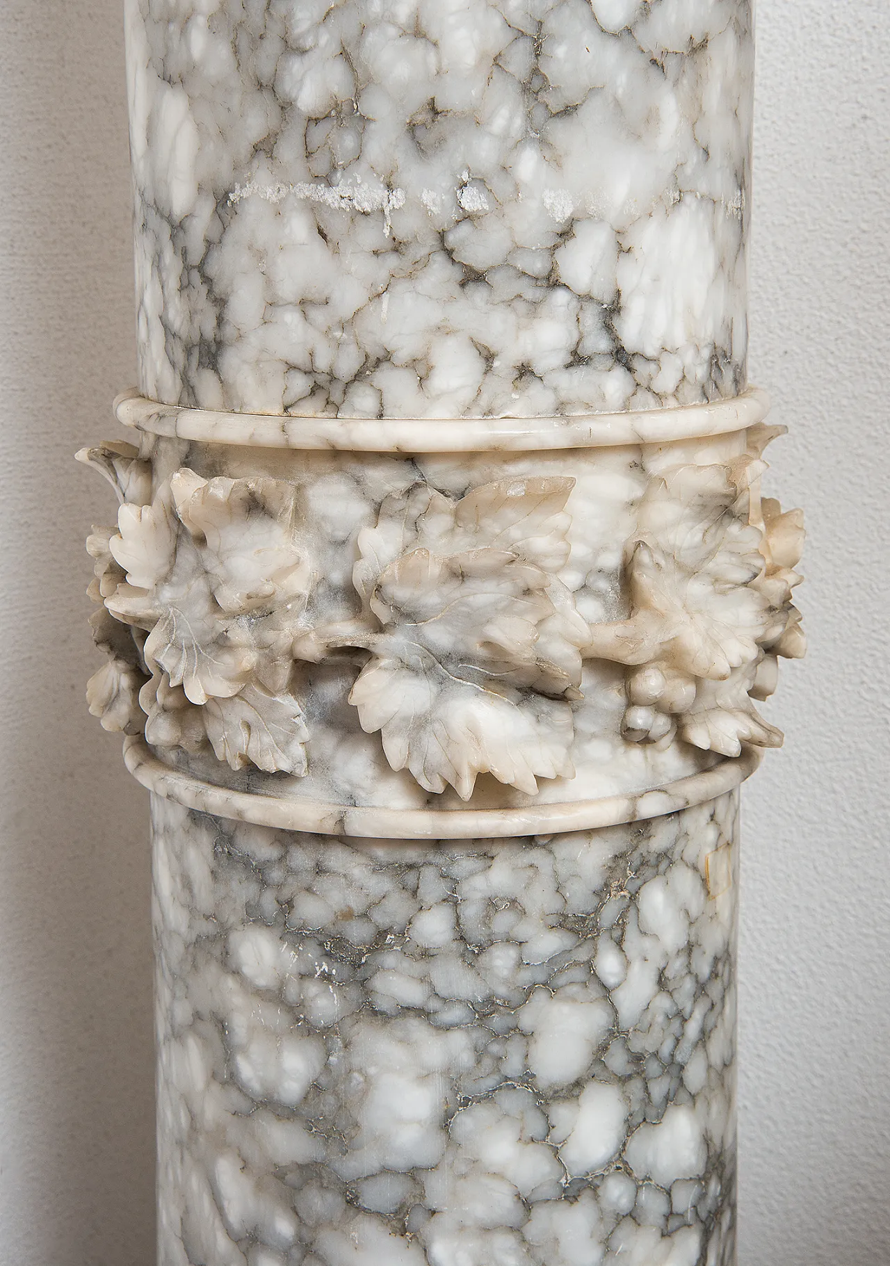 Roman column in flowery alabaster, 19th century 2
