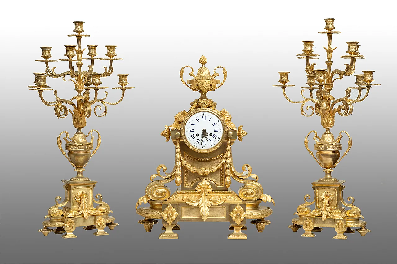 Triptych of Napoleon III French clock in golden bronze, 19th century 1