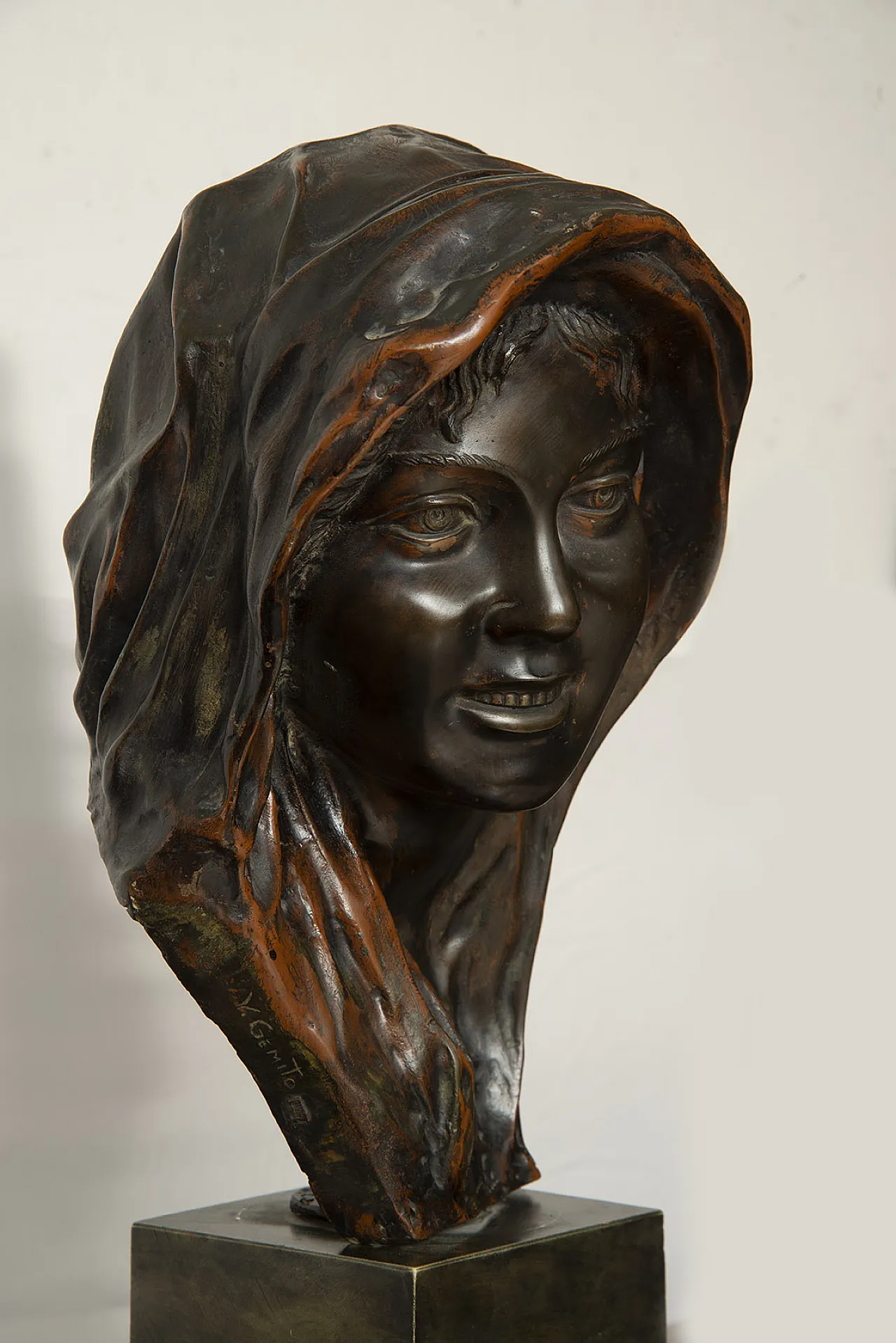 Bronze sculpture depicting Anna signed "Gemito", 20th century 3