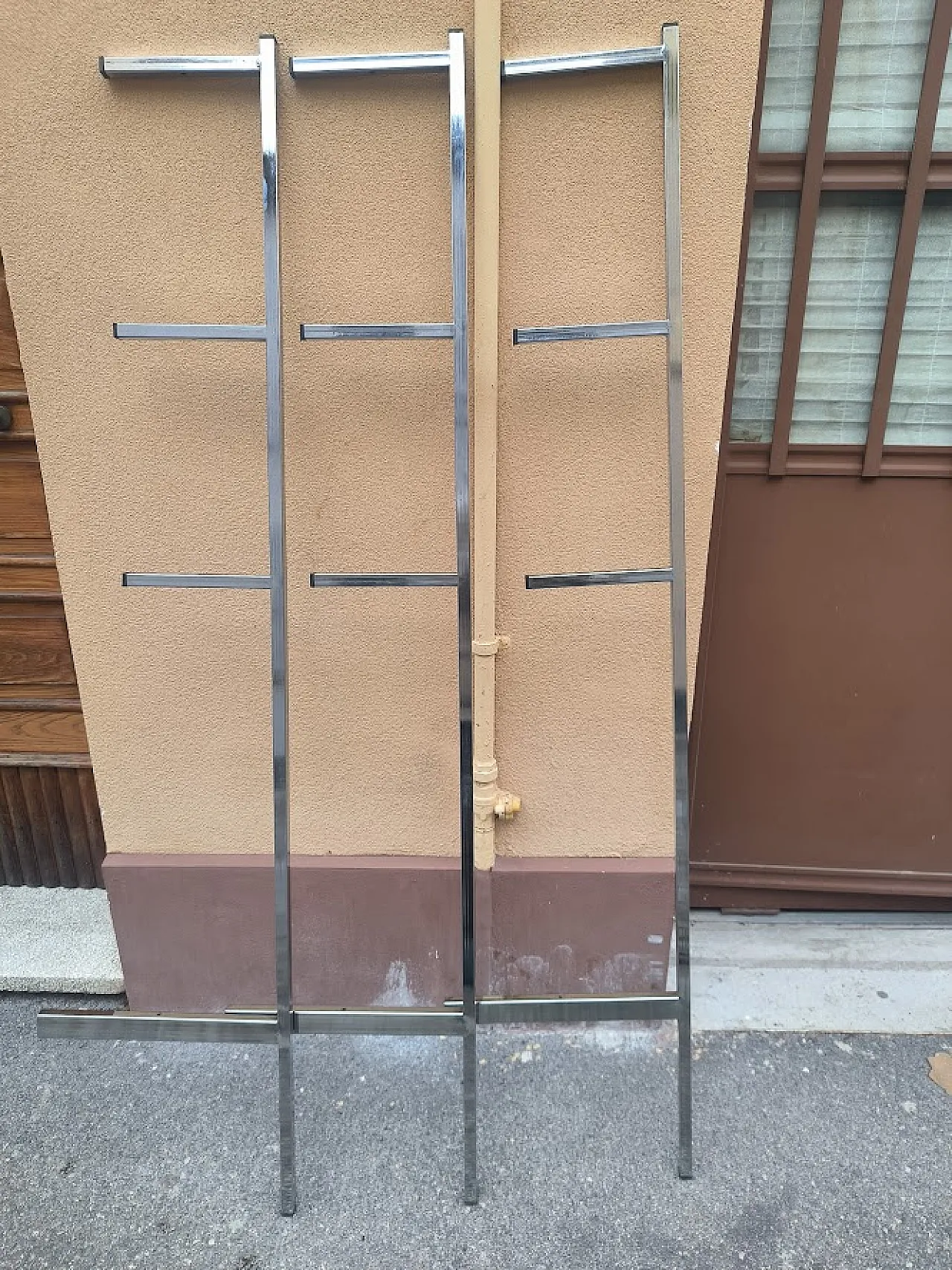 Libreria di Giandomenico Belotti per Alias, anni '80 1480590