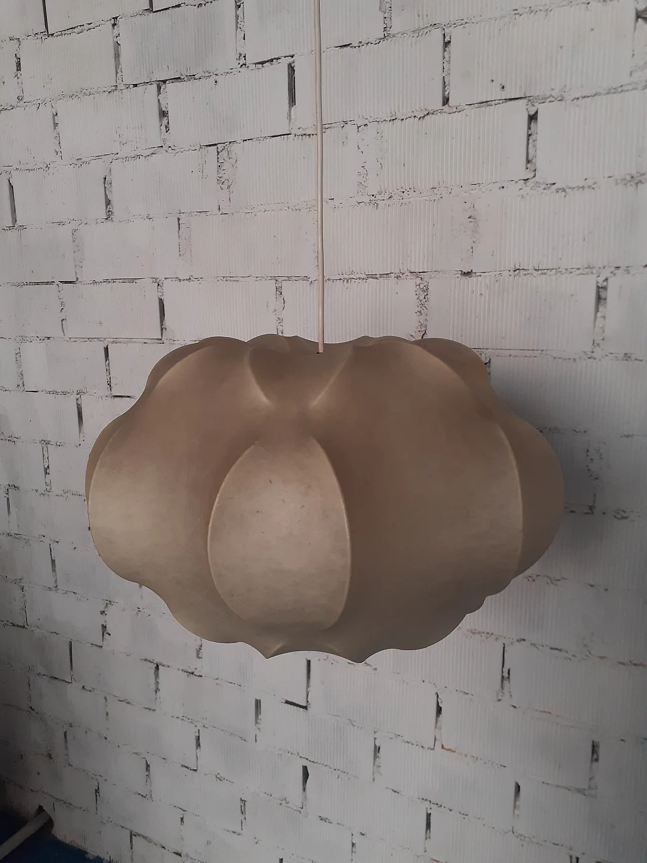 Lampadario cocoon, anni '70 7