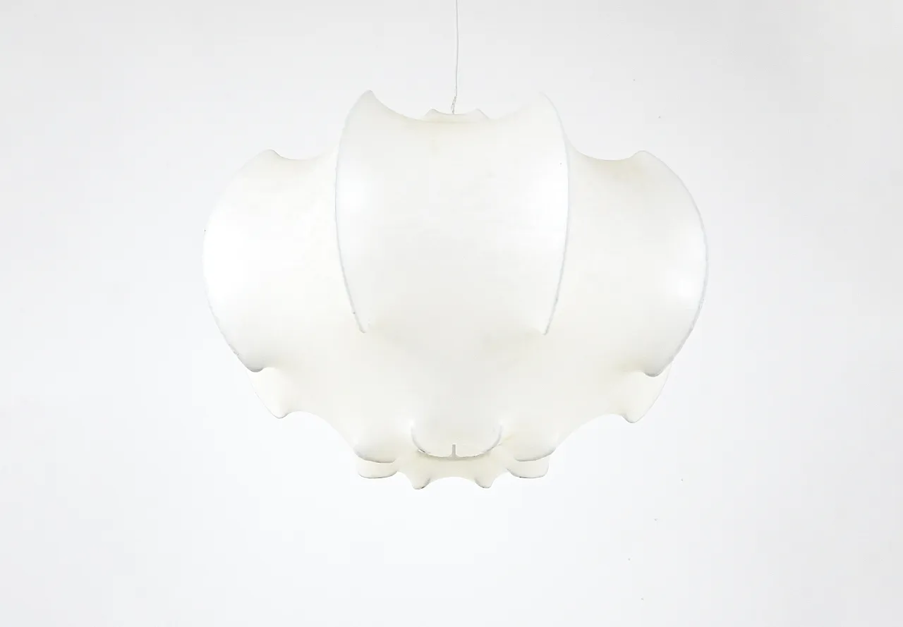 Lampada "Viscontea" di Achille e Pier Giacomo Castiglioni per Flo 3