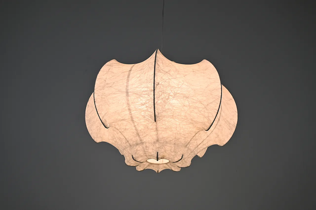 Lampada "Viscontea" di Achille e Pier Giacomo Castiglioni per Flo 4