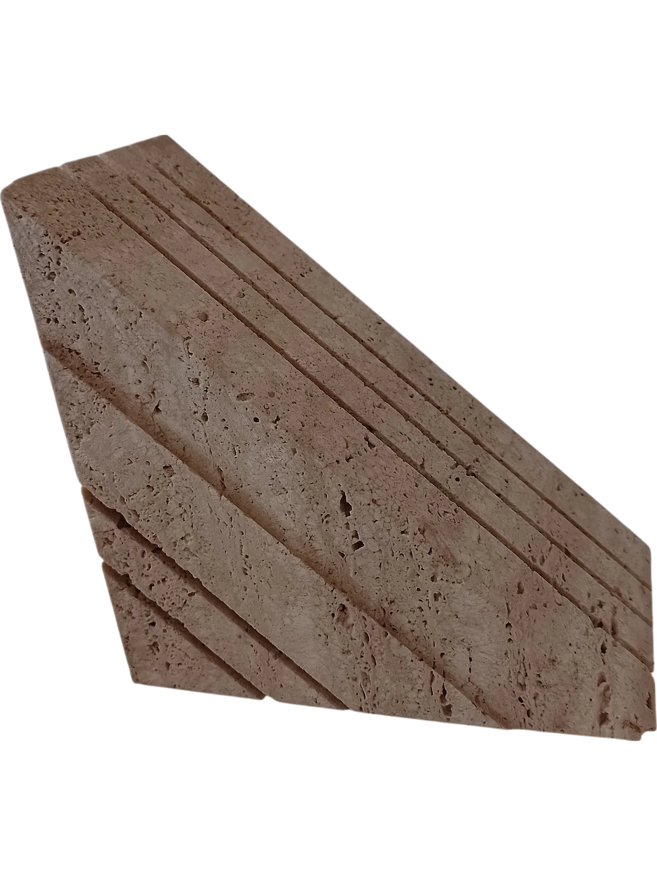 Reggilibri " Triangolo" in travertino, anni '70 4