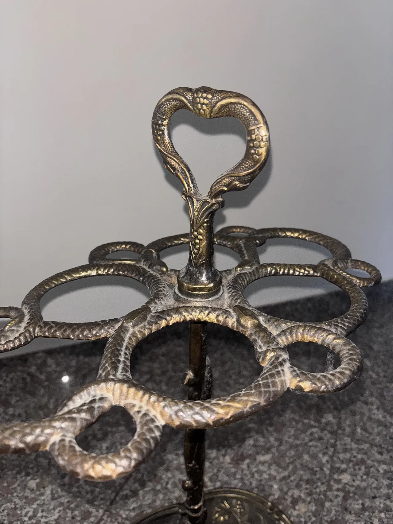 Umbrella stand in golden cast iron, 30ss 7