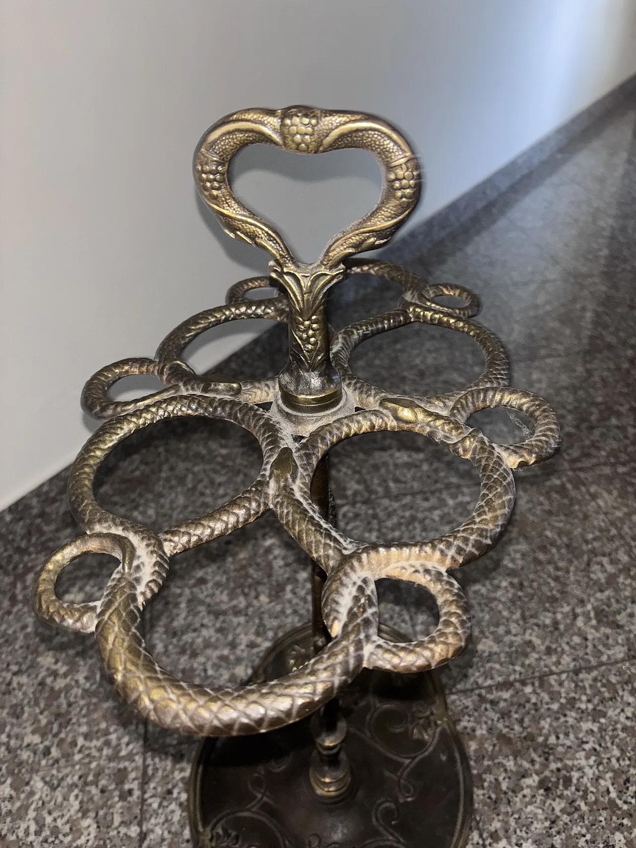 Umbrella stand in golden cast iron, 30ss 8