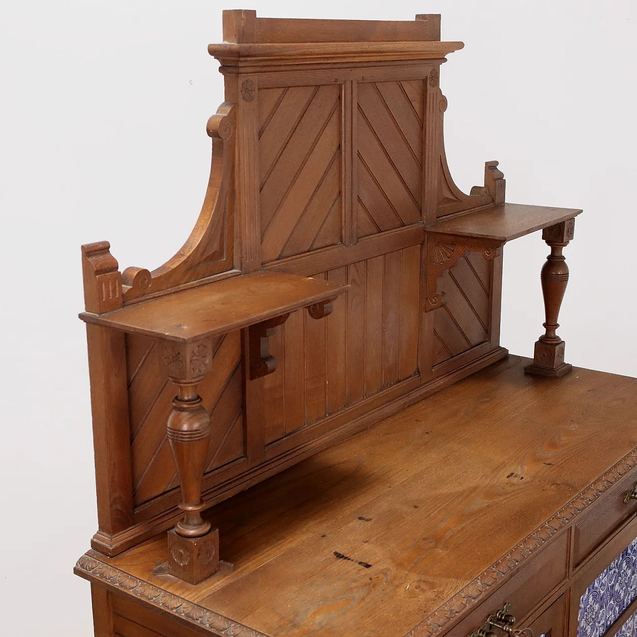 Art Nouveau carved buffet cupboard with tiles, 20th century 3