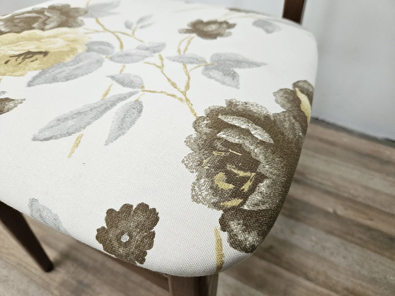 Chairs for dining room teak Scandinavian, 70s 10