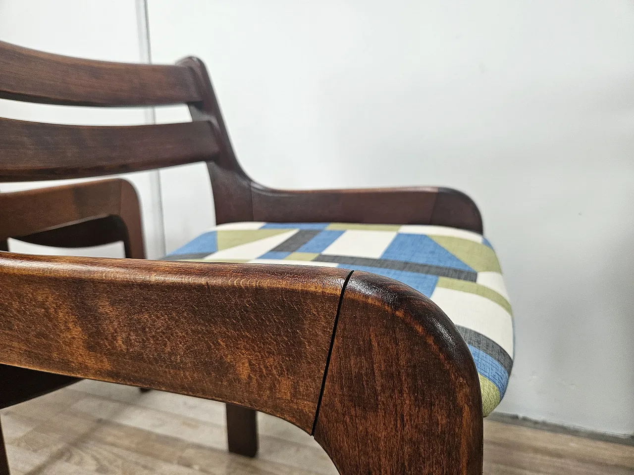 4 chairs for dining room in beech and space age fabric, 1970s 8