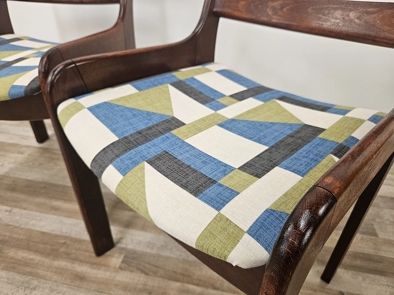 4 chairs for dining room in beech and space age fabric, 1970s 12