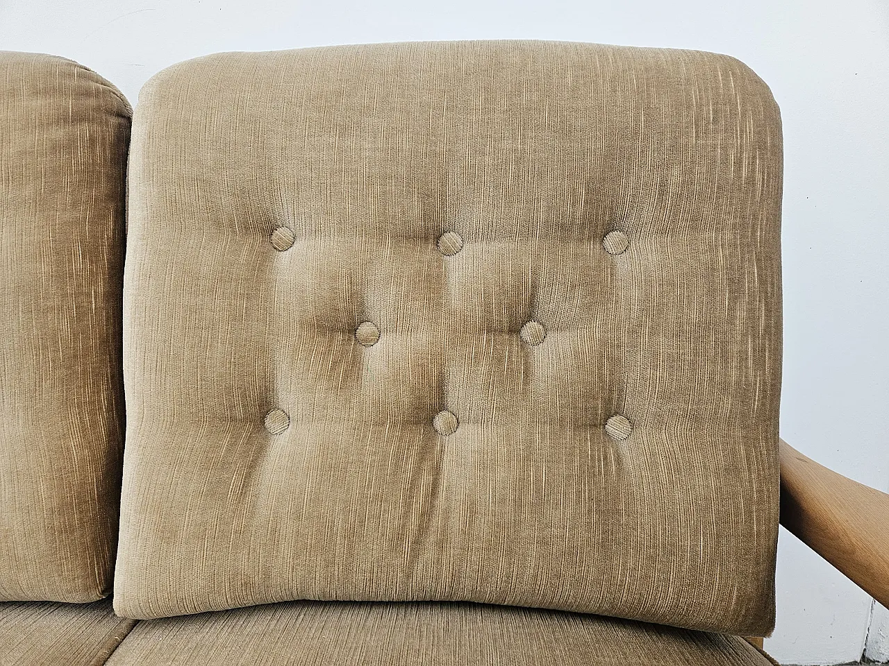 Pair of  sofa in beech, 70s 8