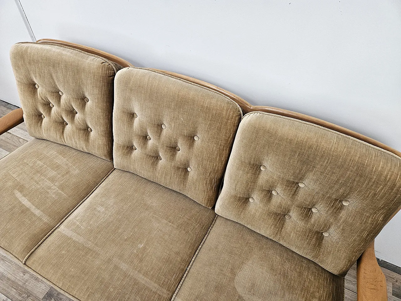 Three-seater sofa in beech, 70s 6