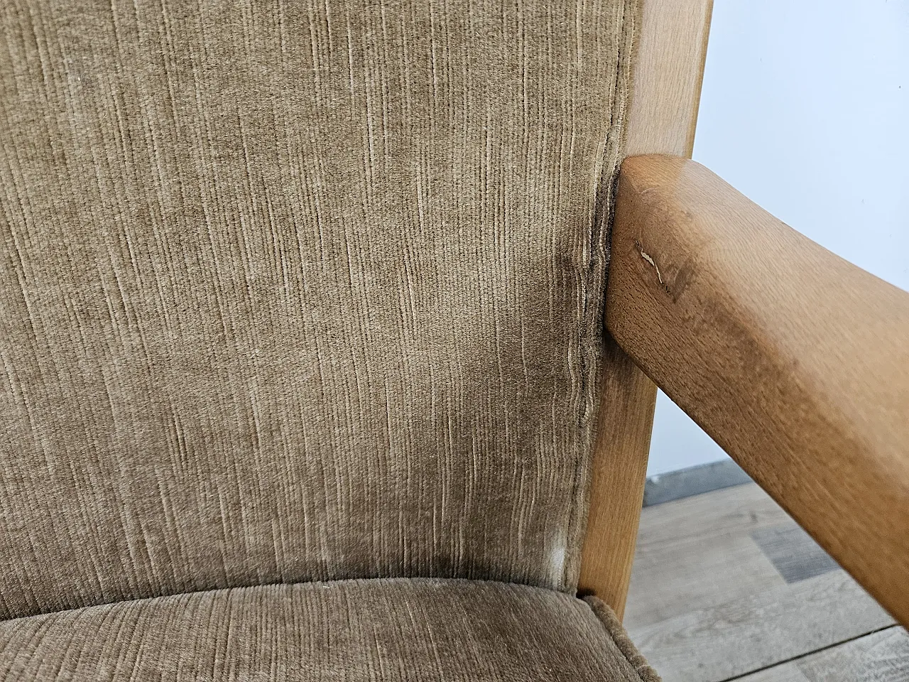 Three-seater sofa in beech, 70s 12