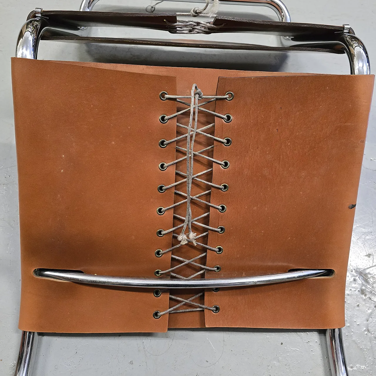 Cantilever chair m 10 by Mies van der Rohe for Knoll, 20s 4