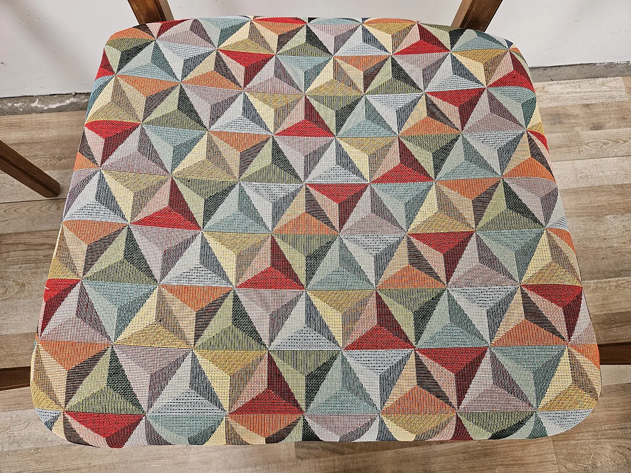 6 Dining room chairs in beech with geometric seat, 1950s 13