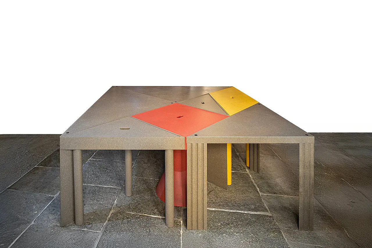 7 Tavoli Tangram di Massimo Morozzi per Cassina, anni '80 1