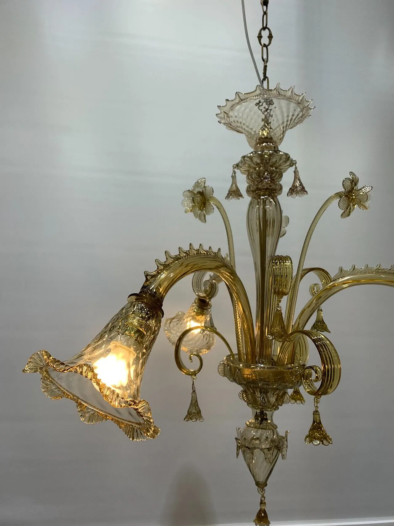 Lampadario in vetro di Murano ambrato attribuito a A.V.E.M., anni '30 2