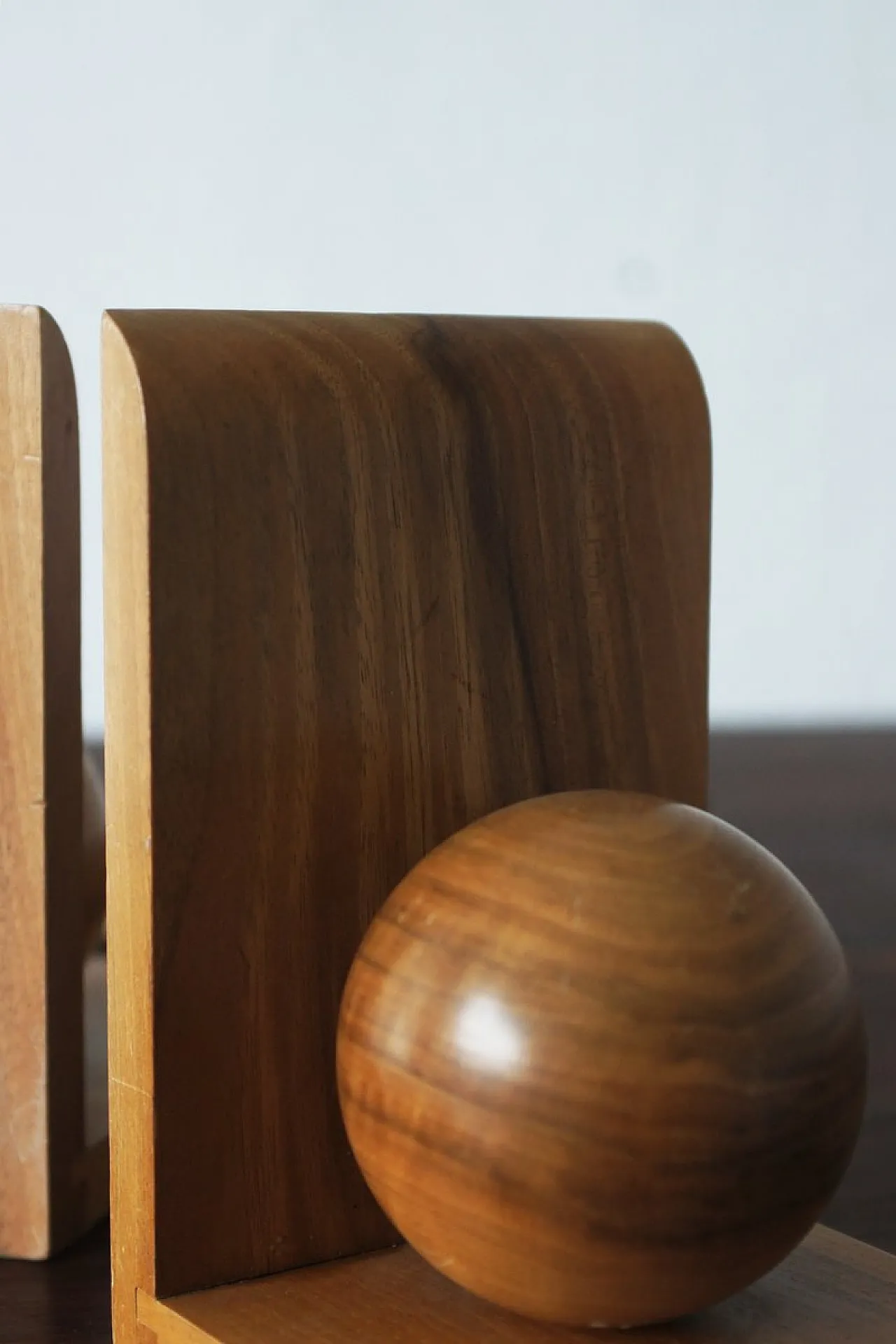 Coppia di fermalibri Mid-Century in legno, anni '50 4