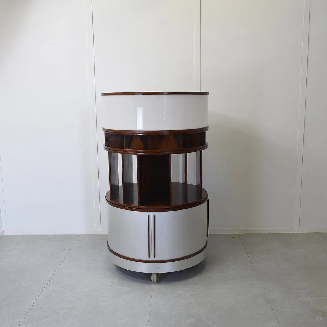 Mobiletto Combi Center in legno di Joe Colombo, anni '60 3