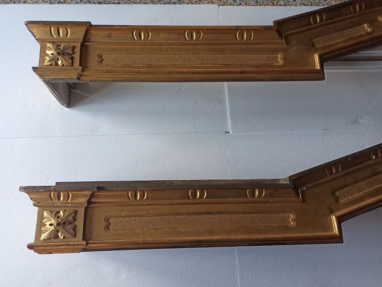 Coppia di mantovane in legno dorato, metà '800 4