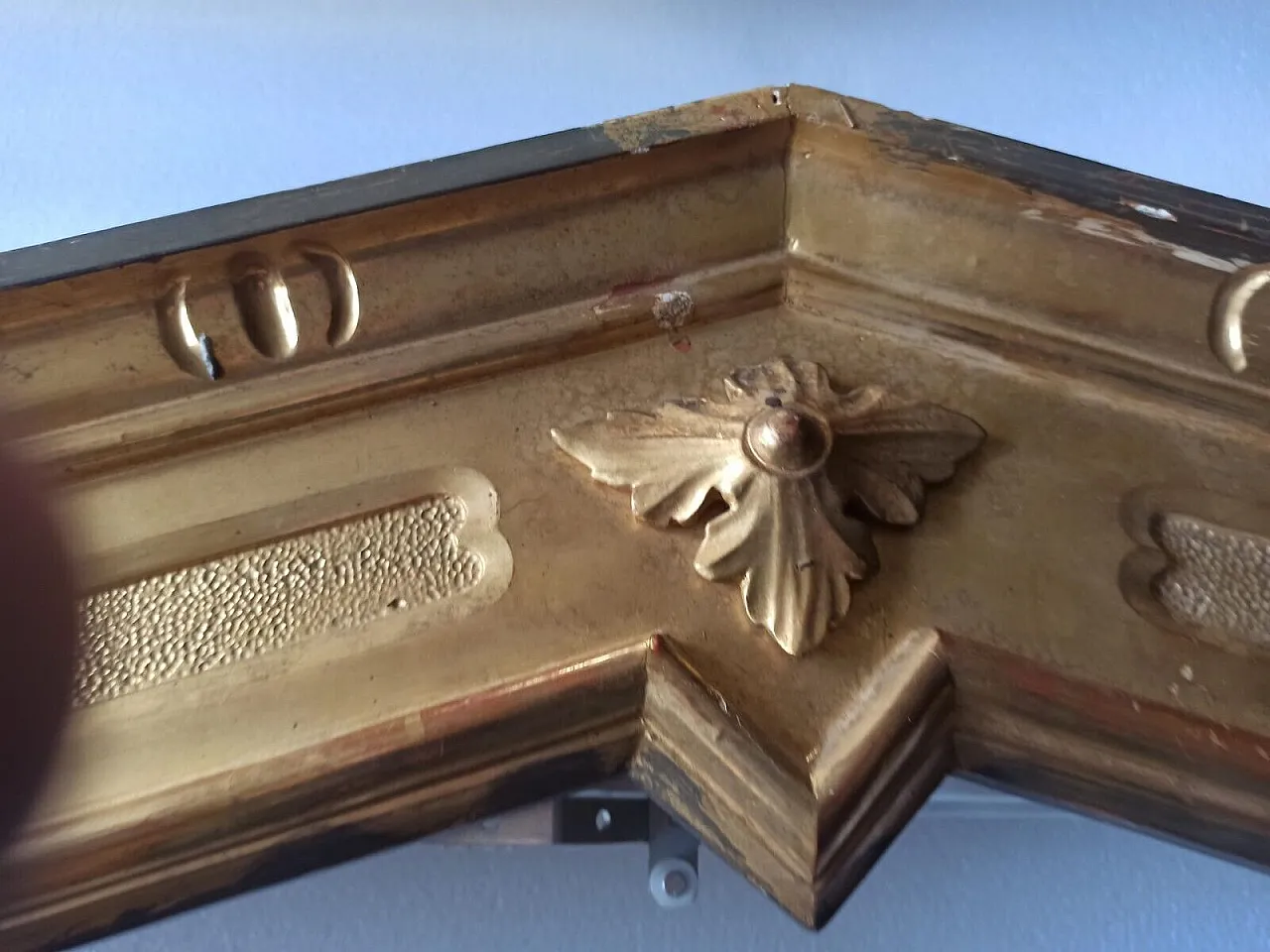 Coppia di mantovane in legno dorato, metà '800 7