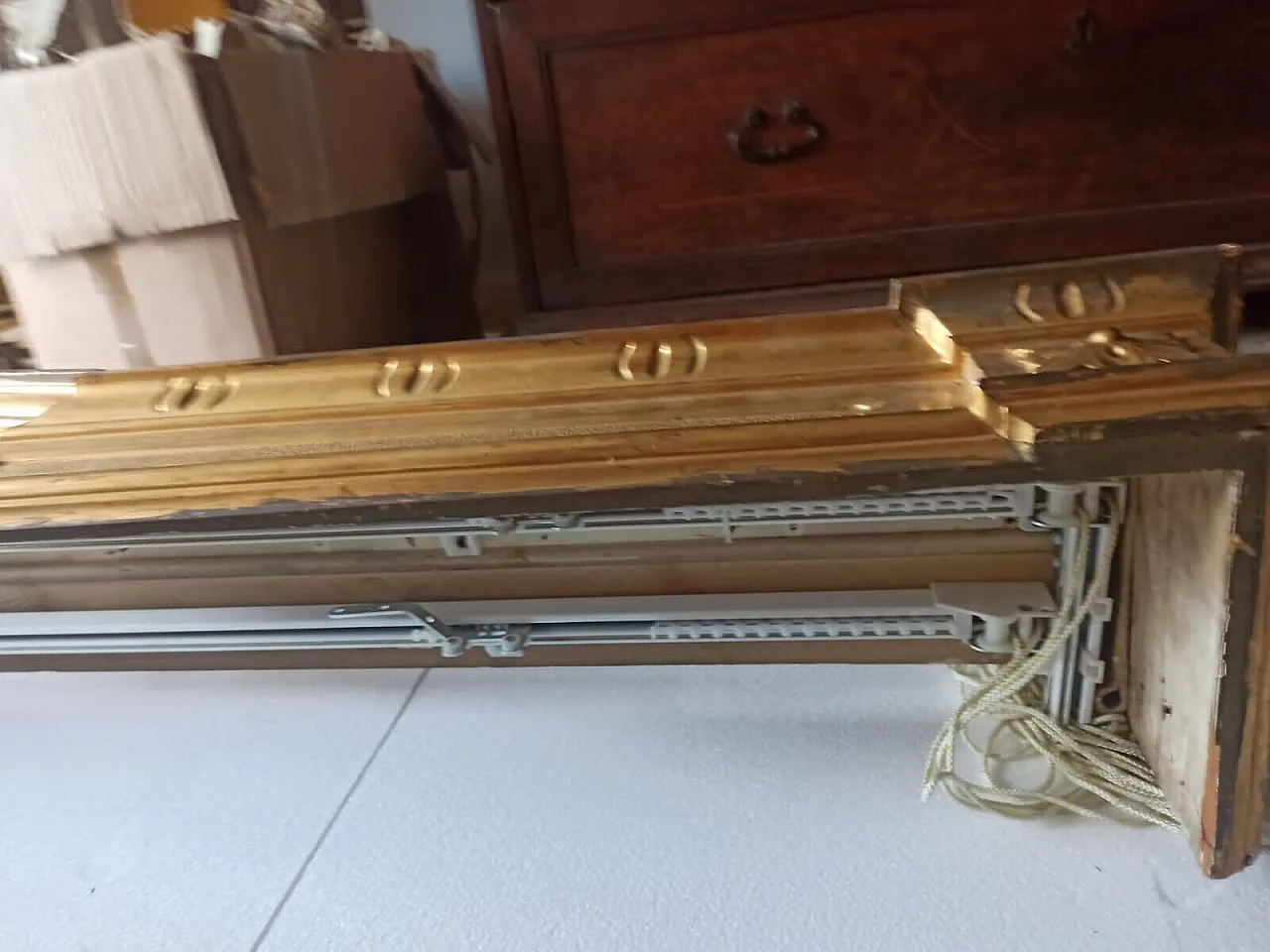 Coppia di mantovane in legno dorato, metà '800 9