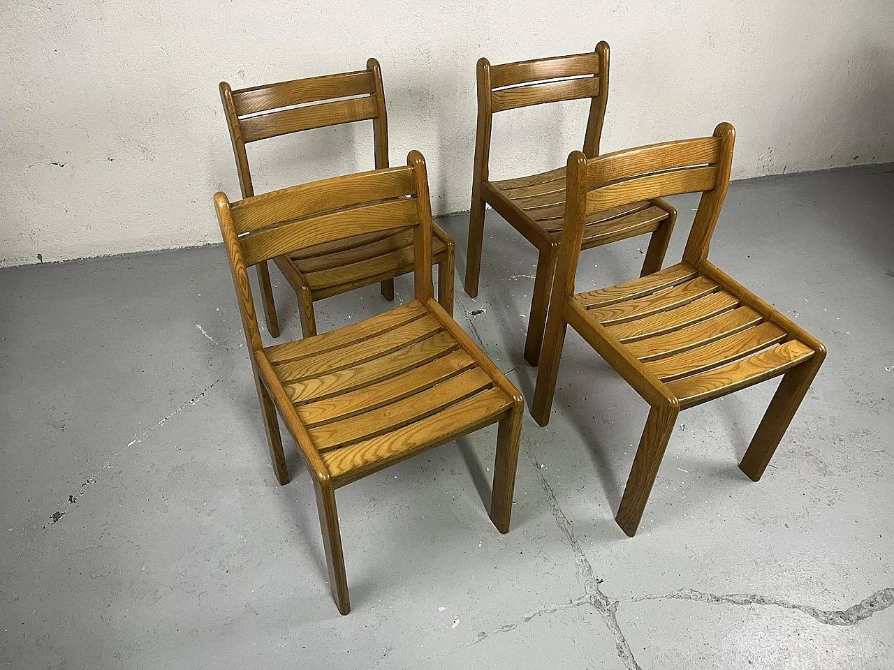 4 Brutalist wooden chairs, 1970s 3