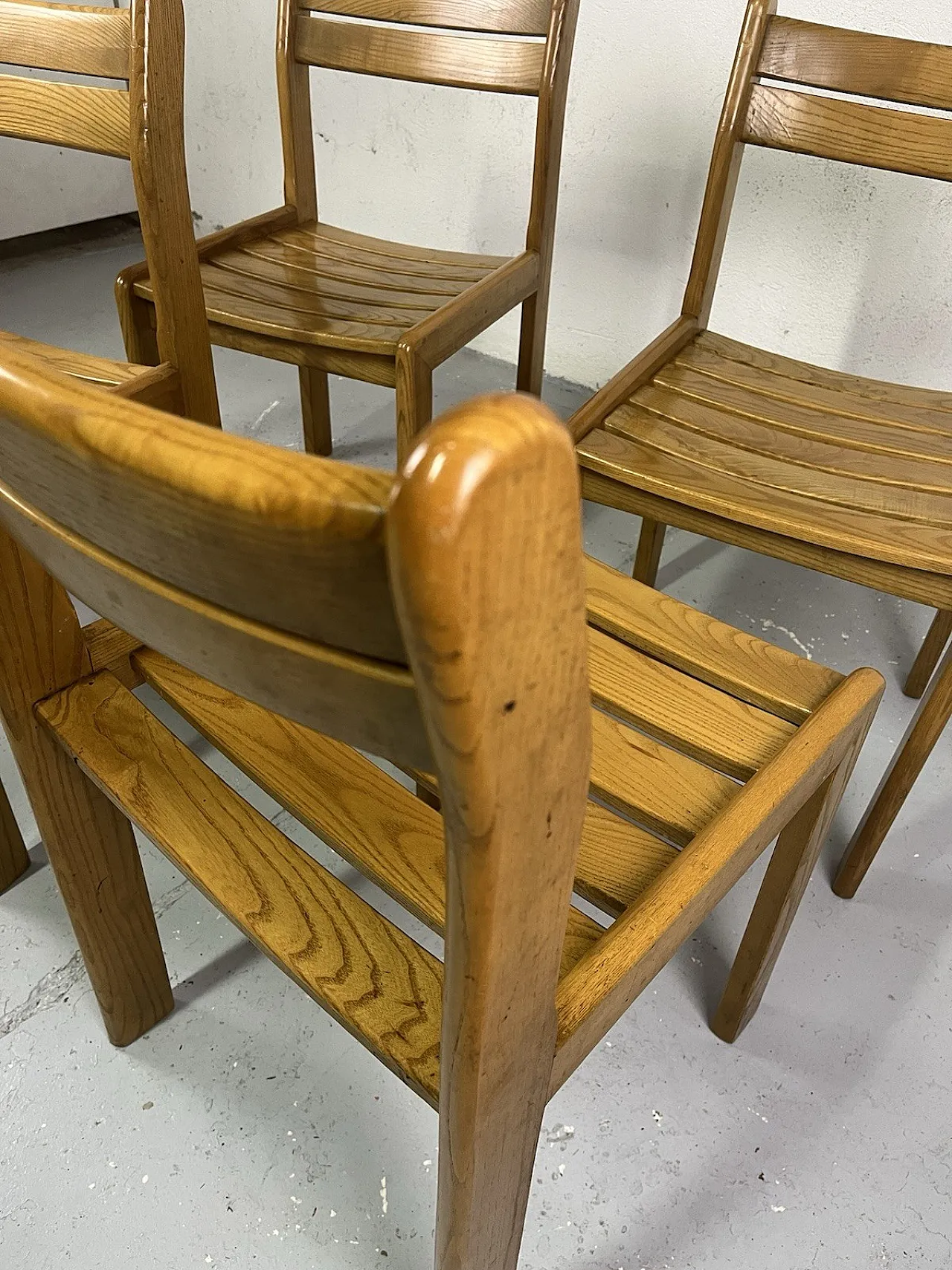 4 Brutalist wooden chairs, 1970s 10