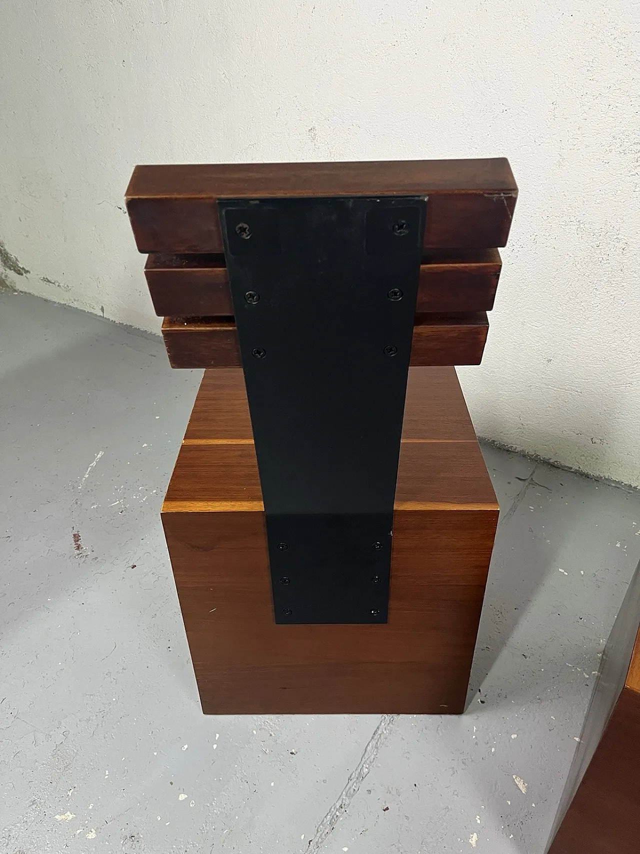 Pair of cubic metal and wood armchairs, 1980s 10
