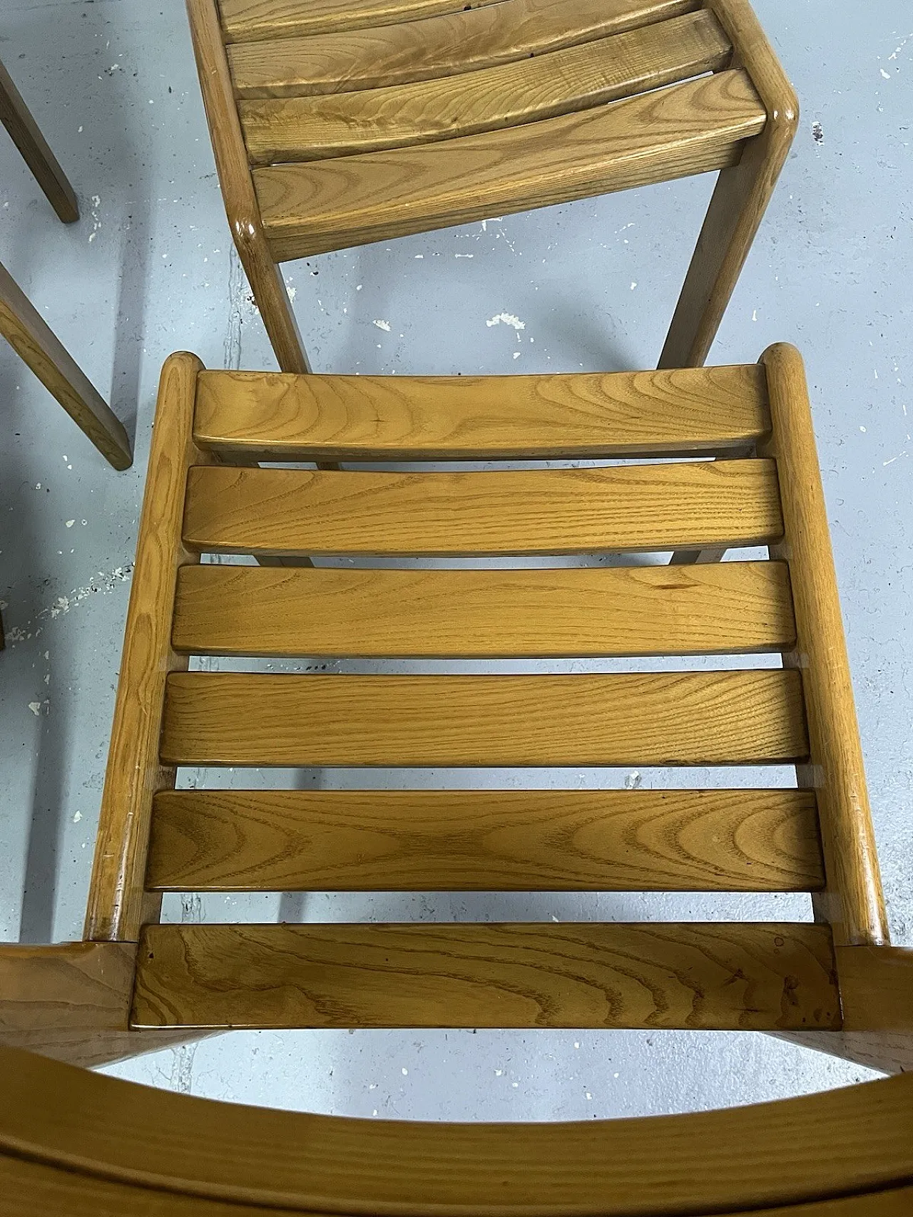 4 Brutalist wooden chairs, 1970s 12