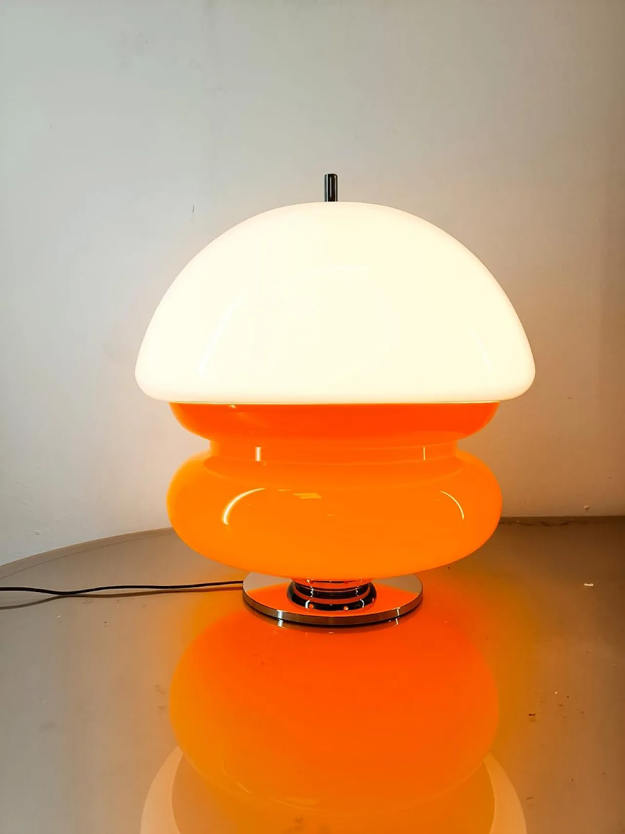 Lampada Space Age bianca e arancione, anni '70 11