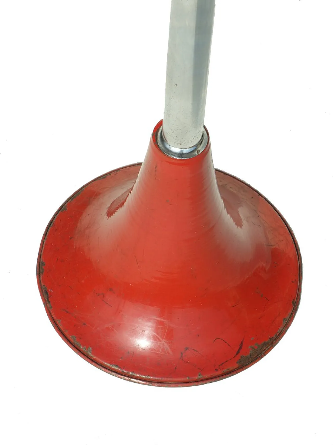 Posacenere Mid-Century rosso in metallo e acciaio, anni '50 6