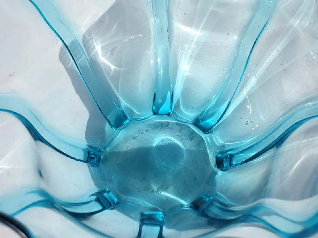 Art Nouveau glass and wrought iron bowl, early 20th century 3