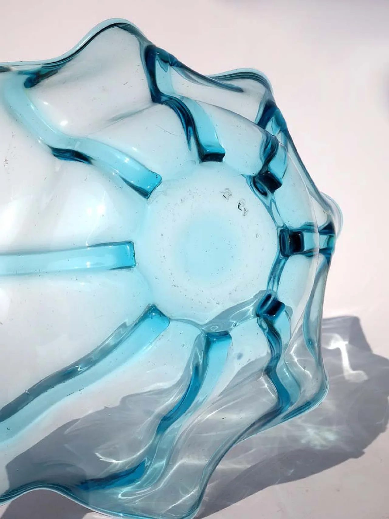 Art Nouveau glass and wrought iron bowl, early 20th century 5