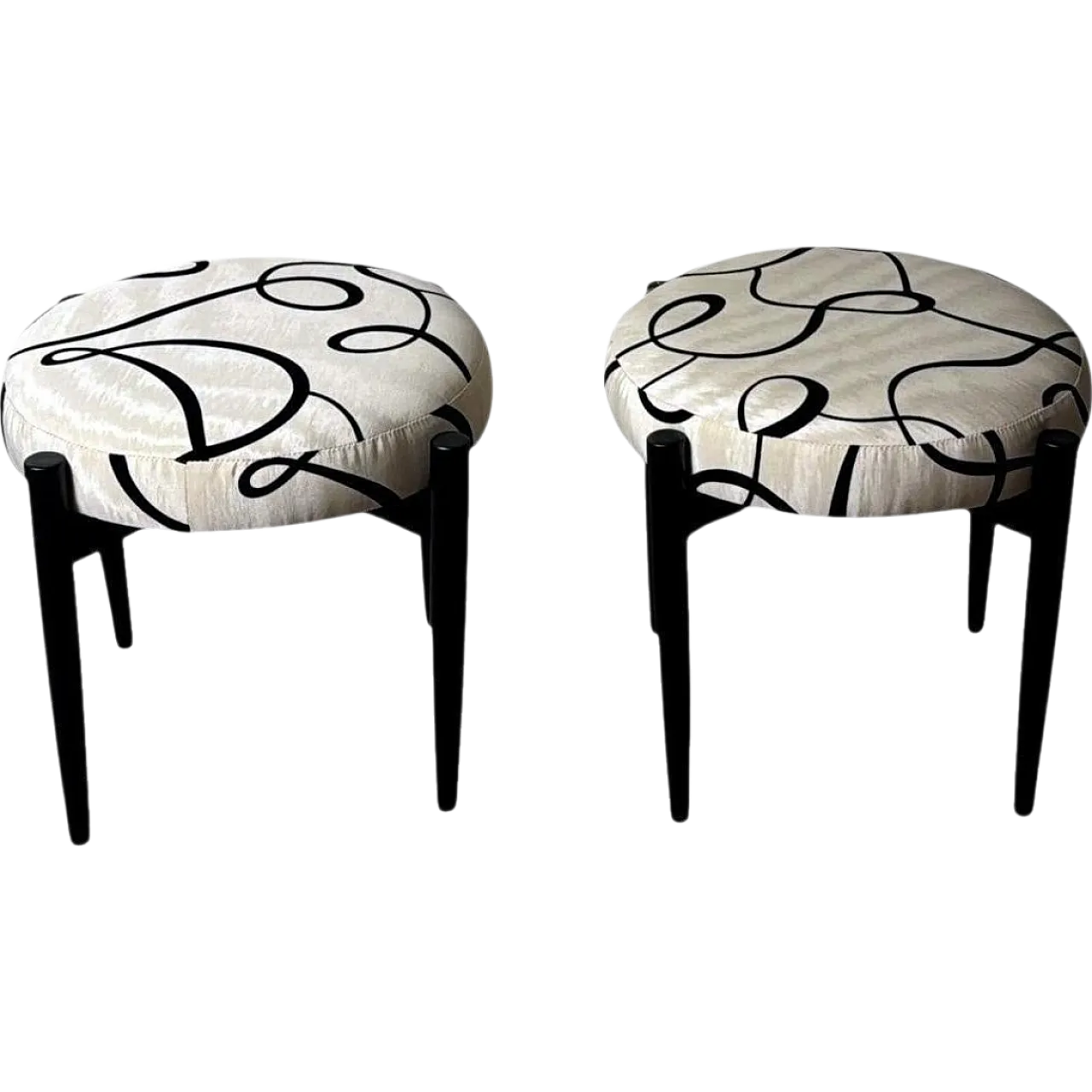 Coppia di sgabelli in legno ebanizzato e tessuto Dedar, anni '60 19