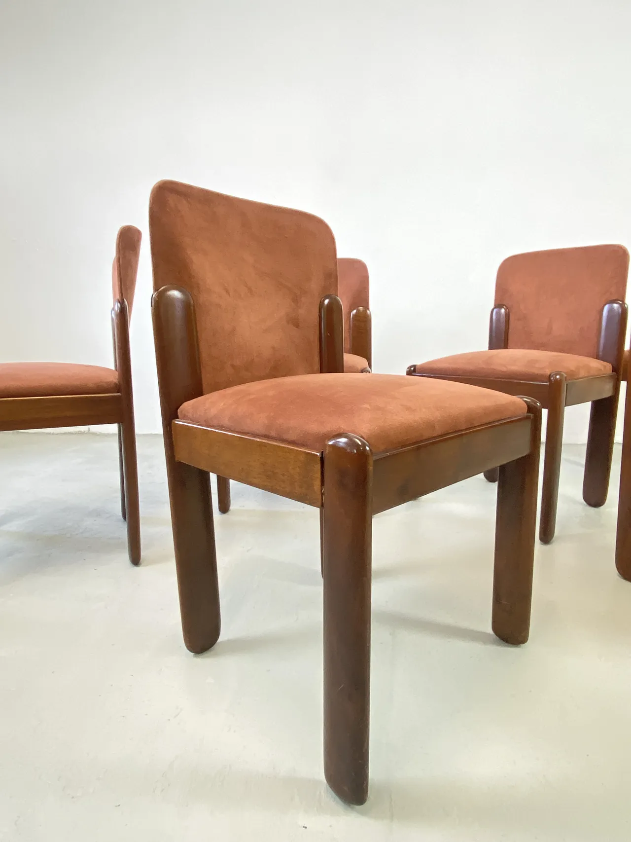 6 chairs by Silvio Coppola  for Bernini 4