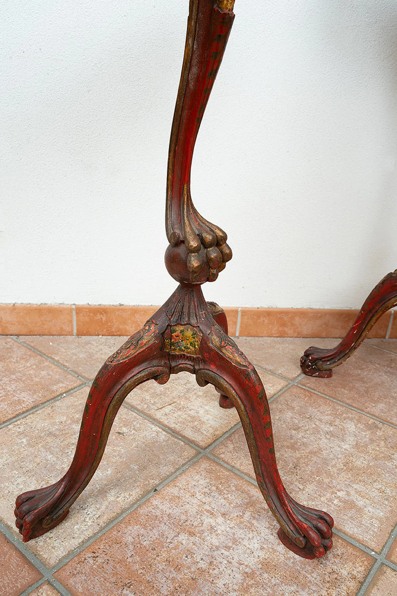 Pair of demi console moons in lacquered wood and painted, 19th century 5