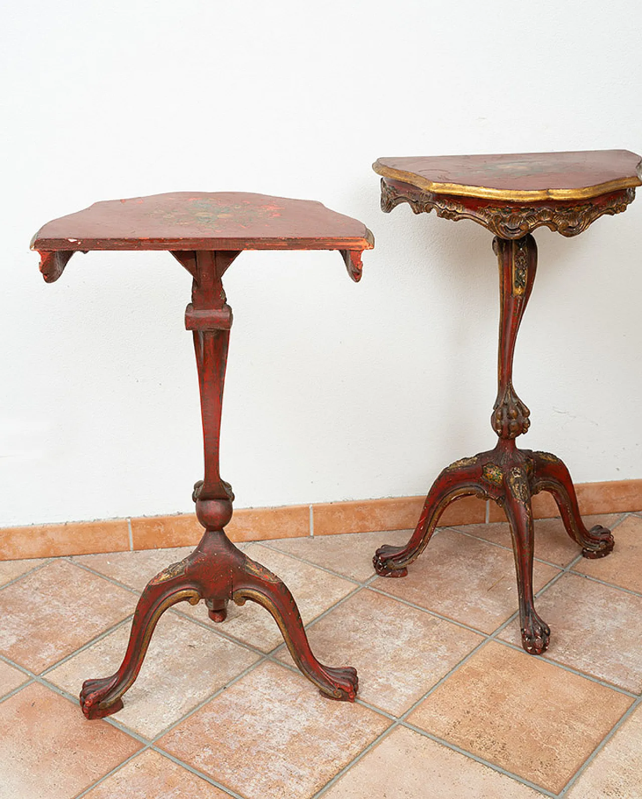 Pair of demi console moons in lacquered wood and painted, 19th century 6