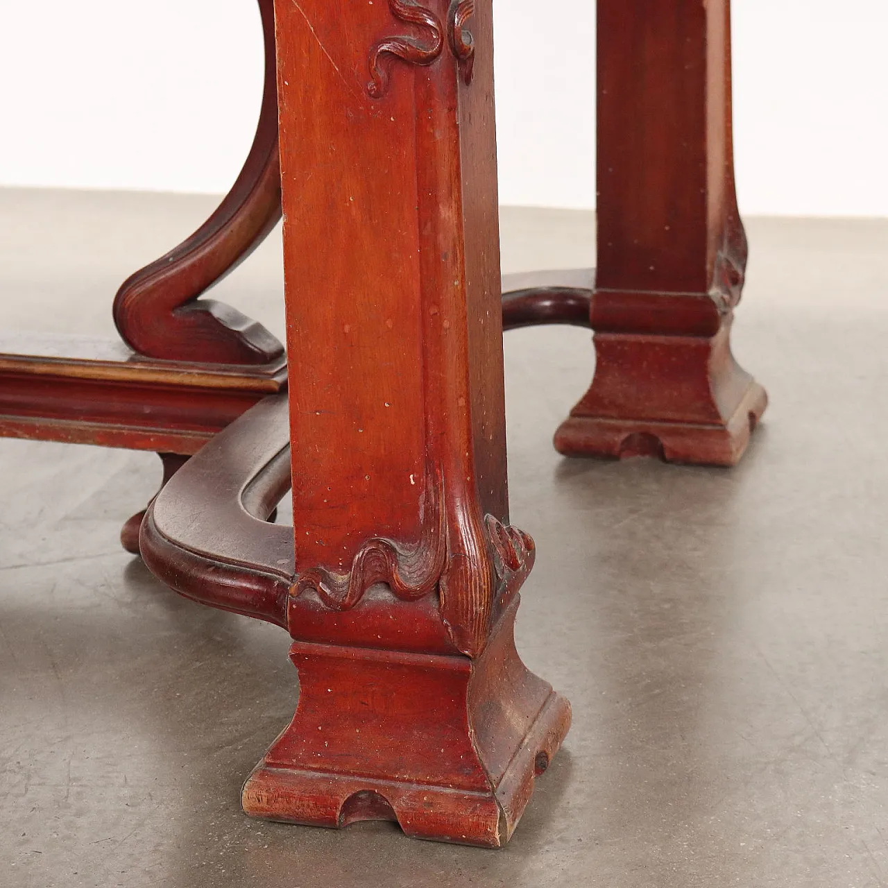 Tavolo Liberty in noce dipinto, allungabile, inizio '900 8