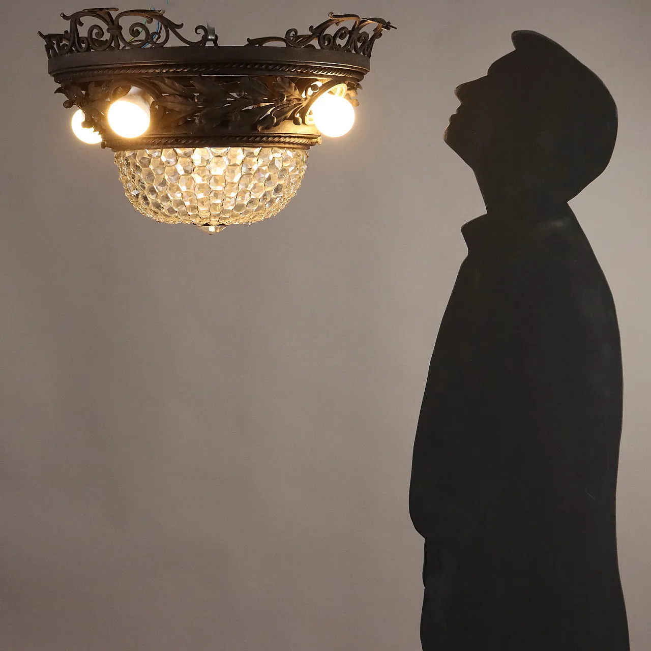 Lampadario Liberty in ferro battuto, '900 2