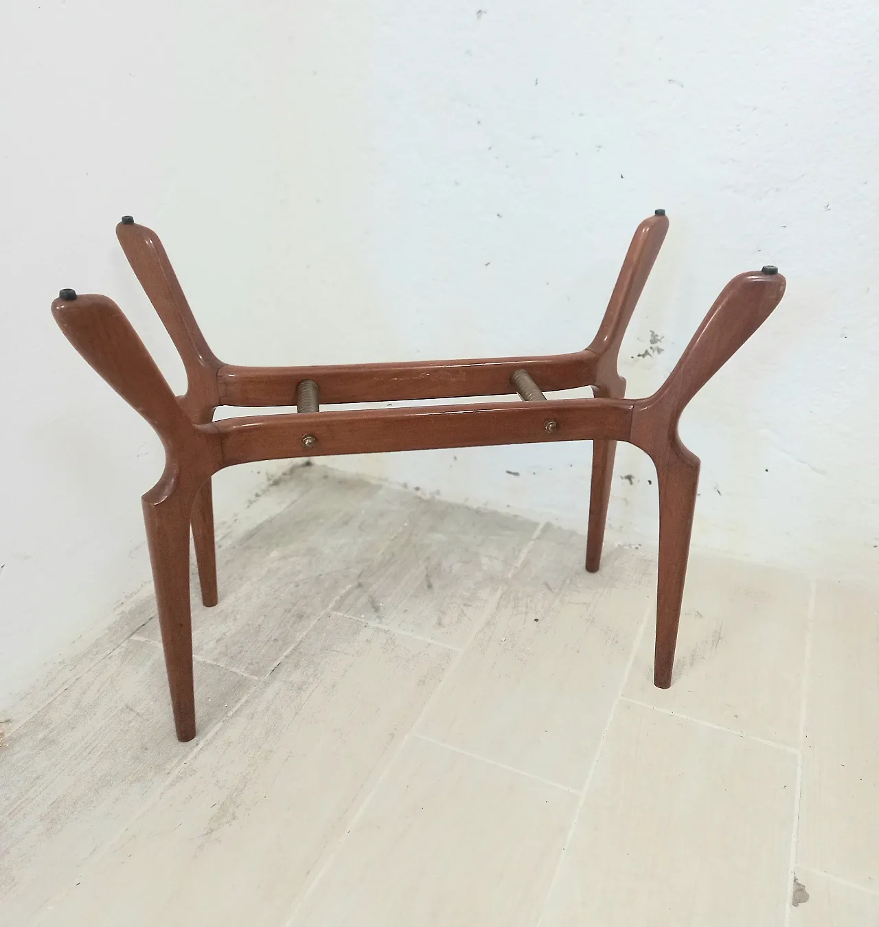 Table cherry wood and crystal attributed to Cassina, 50s 5