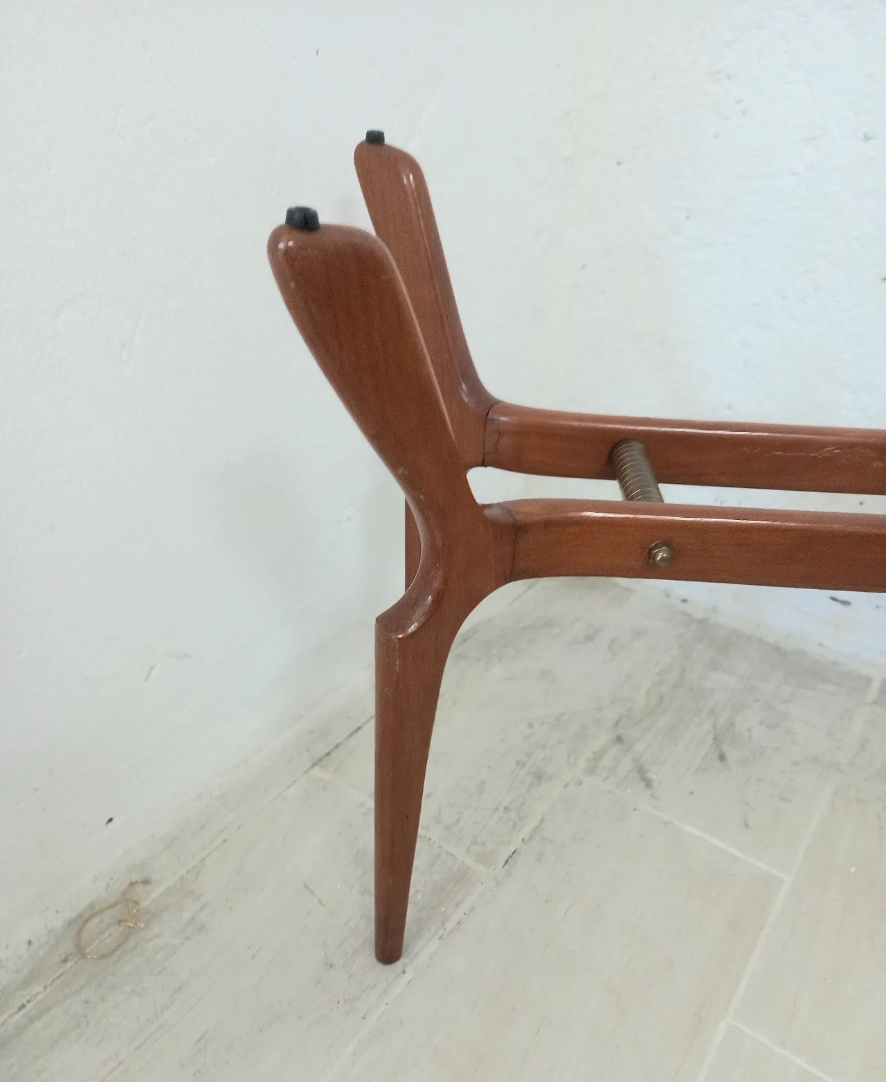 Table cherry wood and crystal attributed to Cassina, 50s 6