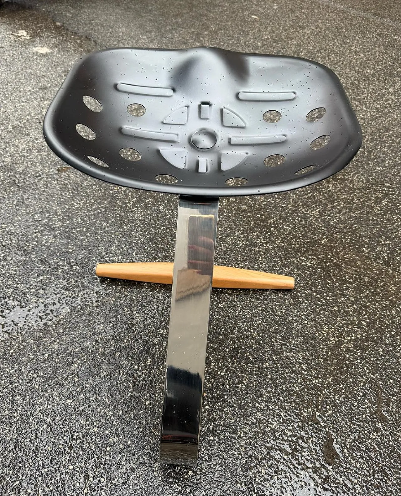 Sgabello Mezzadro di Achille Castiglioni per Zanotta, anni '60 5